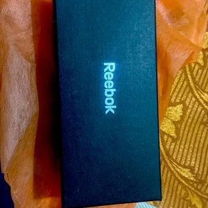 Brand new Reebok sports aviators (Unisex)